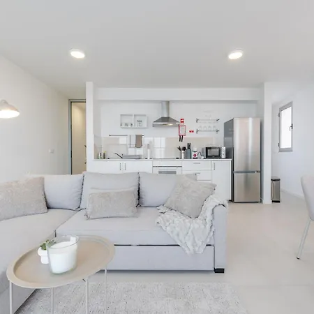 Casa Rosa Panoramic Seaview דירה לאגואה