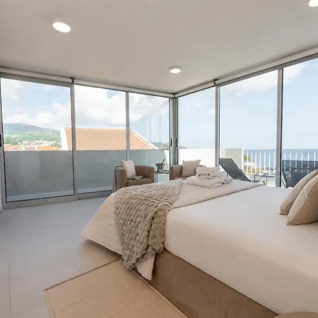 Casa Rosa Panoramic Seaview דירה לאגואה